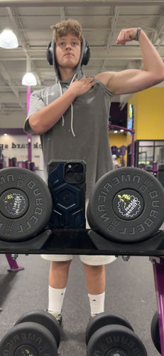 Customer photo review of Sleeveless Hoodie - Heather Grey