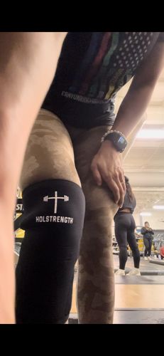 Customer photo review of Knee Sleeves