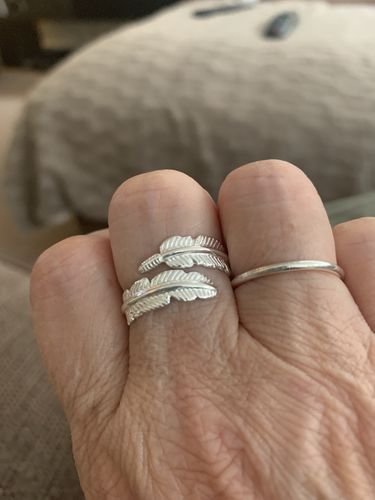 Customer photo review of Feather From An Angel Ring