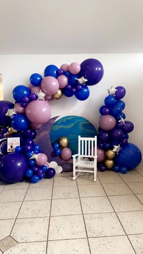 Customer photo review of Create Your Own Color Mix - DIY Balloon Garland Kit