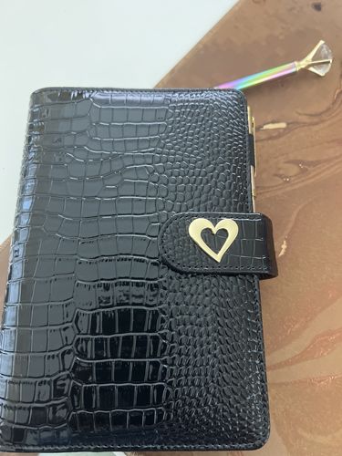 Customer photo review of Blacc Croc | HER Luxe Wallet System