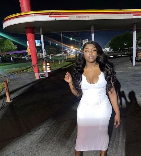 Customer photo review of Melting! Body Wave Swiss HD Undetectable Lace 13x4 Lace Frontal Wig