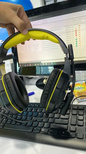 Customer photo review of Audifonos Thonet & Vander 20Mw Headset Aux 3.5Mm + Usb Con Microfono Flexible Y Ajustable Luz Led Vx75 Gaming
