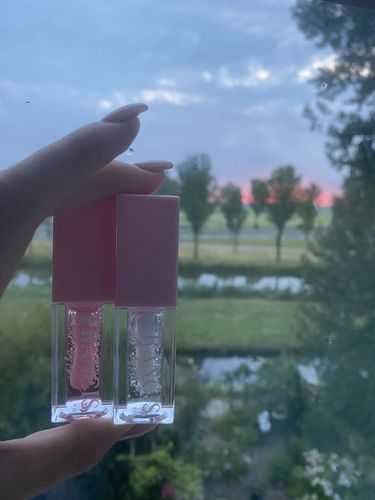Customer photo review of STRAWBERRY LIP OIL