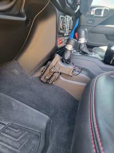 Customer photo review of JL/JLU UNIVERSAL ACCESSORY MOUNT