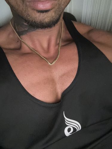 Customer photo review of Cuban Link Chain - Gold (3mm)