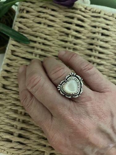 Customer photo review of Carolyn Pollack Southwestern Style Silver Mother of Pearl Heart Ring Sz Variety