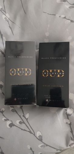 Customer photo review of Oud Implosion Gold Edition