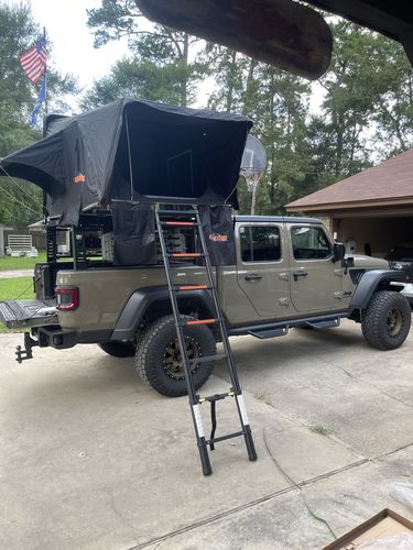 Customer photo review of Hard Shell Roof Top Tent Awning