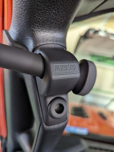 Customer photo review of JL/JLU A-Pillar Side Mirror with Base Mount, Driver OR Passenger Side