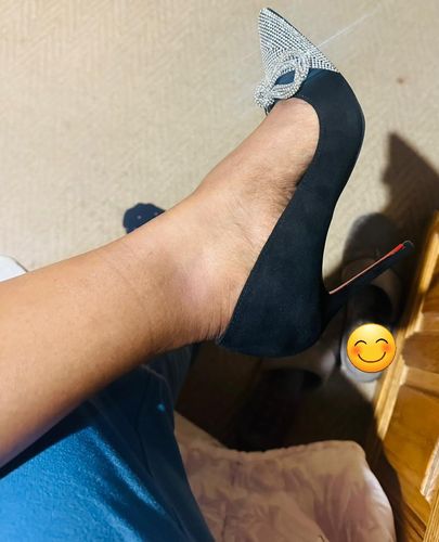 Bulelwa M. review of Miss Black Lou 32 - Black image 1 out of 1