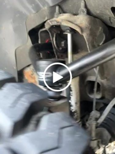 Customer video review of 2"-4" Upper Control Arm Leveling Lift Kit for 2011-2019 Silverado Sierra 2500HD 3500HD Black
