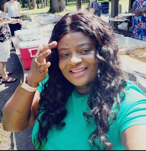 Customer photo review of Wavy Raw Hair Bundle Deals