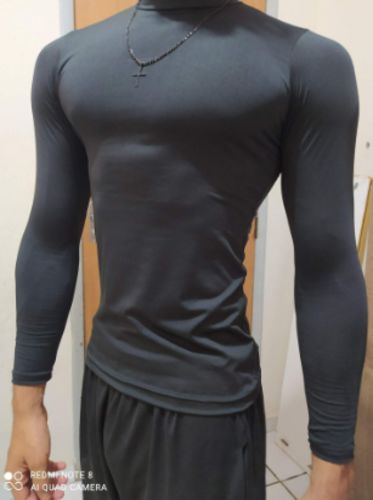 Customer photo review of Camisa Gola Alta Proteção Solar 50+