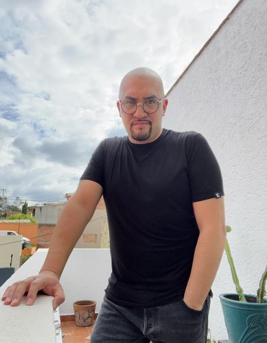 Customer photo review of Playera de Bambú Cuello Redondo Hombre