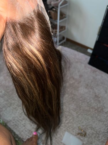 Customer photo review of Piano Highlight Body Wave Lace Frontal Human Hair Wig