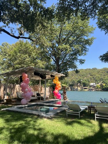 Customer photo review of Endless Summer Balloon Garland Kit