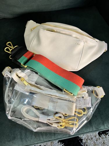 Customer photo review of The Fawny Pack - Clear
