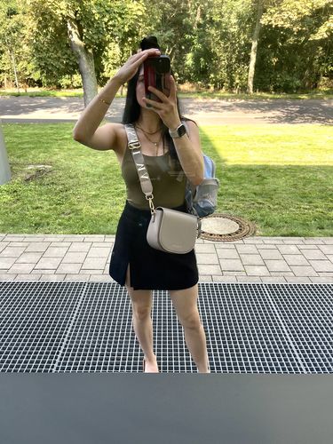 Customer photo review of JASMIN - TAUPE