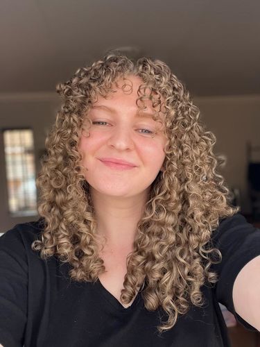 Customer photo review of Hold Me Baby Curly Hair Gel