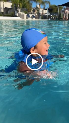 Customer video review of The Floatee with UV Protection (6 months - 8 years)