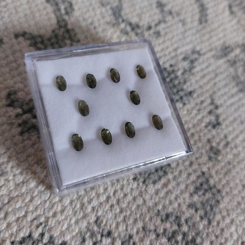 Customer photo review of 10Pc Lot Moldavite Close Out 5x3mm 1.80 Carats