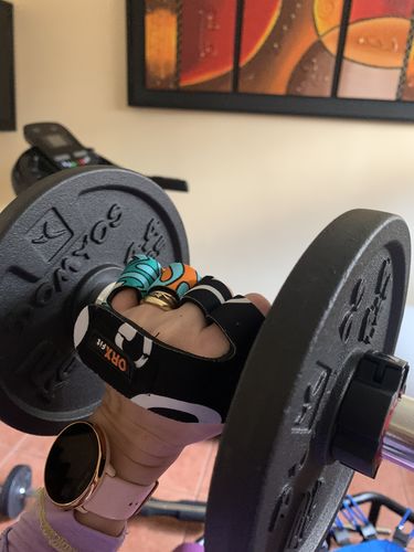 Customer photo review of Guantes Pesas GRAB Mujer