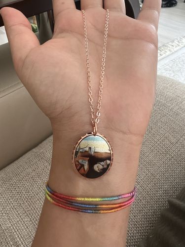 Customer photo review of Salvador Dali The Persistence of Memory Kolye