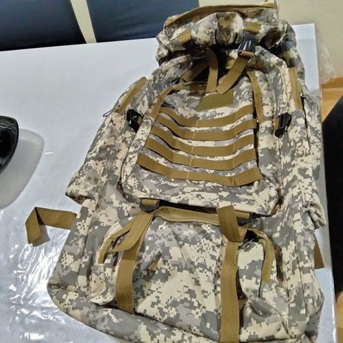 Customer photo review of Super Mochila Militar Cargueiro Impermeável 80 Litros - Frete Grátis