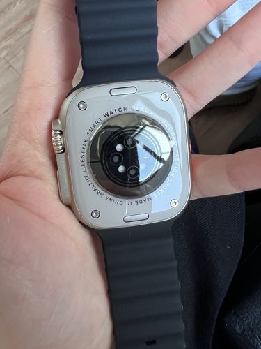 Customer photo review of Y8 Smart Watch