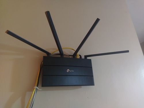 Customer photo review of Router Tp Link Archer C80 4 antenas - Doble Banda AC1900 1300 Mbps 5 GHz y 600 Mbps de 2.4 GHz.