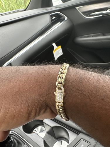 Customer photo review of *NEW* 14K Hollow Cuban Bracelet (7.5MM) JTJ™