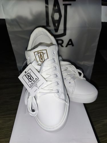 Customer photo review of Mariah White Gold Walking Shoes