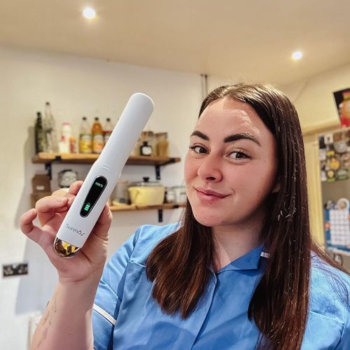 Customer photo review of SUNMAY Voga 2 in 1 Cordless Hair Straightener and Curler for Travelling