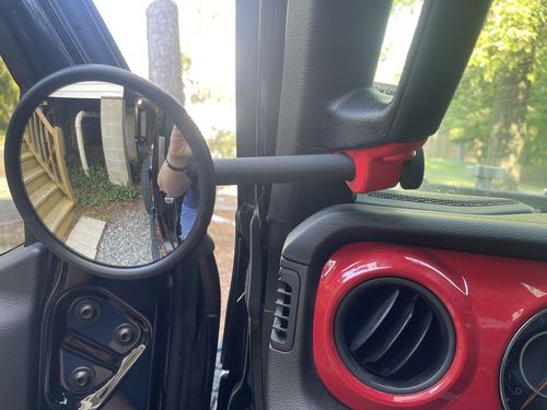 Customer photo review of JL/JLU A-Pillar Side Jeep Mirrors with Base Mount Driver AND Passenger