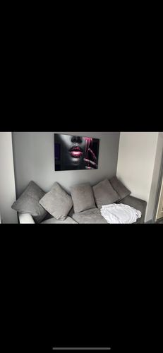 Customer photo review of Pink Lips - Glass Wall Art