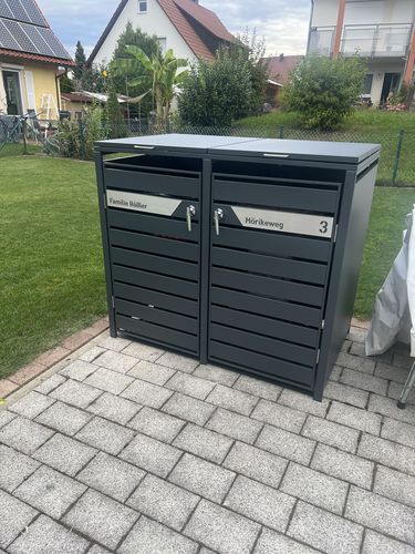 Customer photo review of AlbersDesign Mülltonnenbox MB6 Anthrazit (RAL7016) personalisiert mit Edelstahl-Schildern