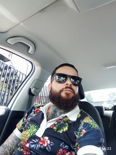 Customer photo review of Aceite Para Barba - Paquete De 3 Fragancias