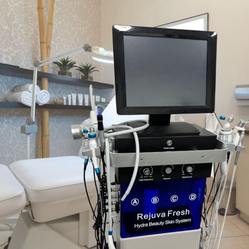 Customer photo review of 15 in 1 Hydra Beauty Skin System Facial Machine