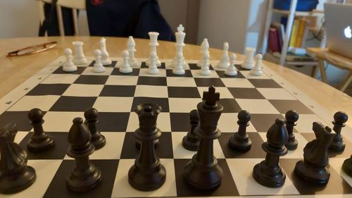 Customer photo review of Tablero de ajedrez profesional de vinilo doble peso