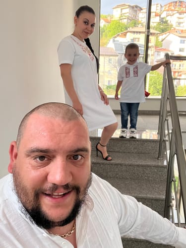 Customer photo review of Дамска трикотажна туника бродирана с шевица "Самоковско слънце"