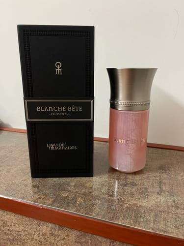 Customer photo review of Liquides Imaginaires Blanche Bête Eau De Parfum For Unisex