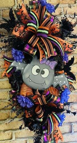Customer photo review of Halloween Bat, wood sign, DECOE-W-003