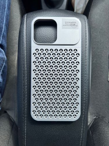Customer photo review of Premium Aluminum Aromatherapy Heat Dissipation iPhone Case