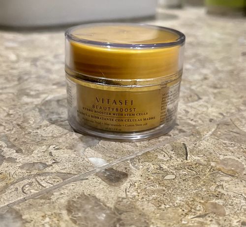 Customer photo review of HYDRO BOOSTER CREMA FACIAL CON 48 HORAS DE HIDRATACIÓN