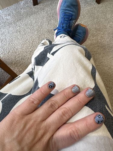 Customer photo review of Frozen Feline Jellies DIY Semi Cured Gel Nail Wraps