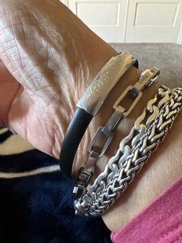 Customer photo review of Custom Stainless Steel Link Bracelet for Men