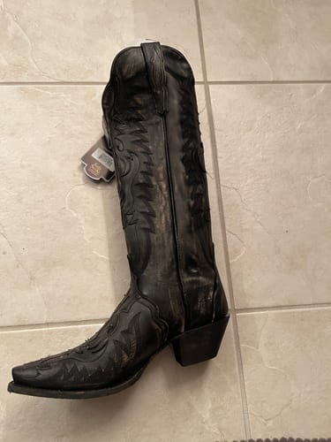 Customer photo review of Women's Hallie Tall Western Boots