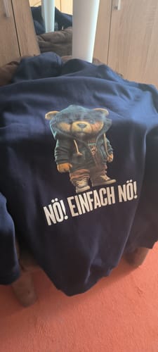Customer photo review of NÖ! EINFACH NÖ! TEDDY Rückendruck Unisex Hoodie