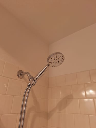 Customer photo review of 3-Spray Handheld Shower Head Set